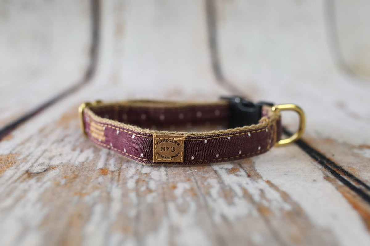 3/4" Burgundy Pin Dot Collar